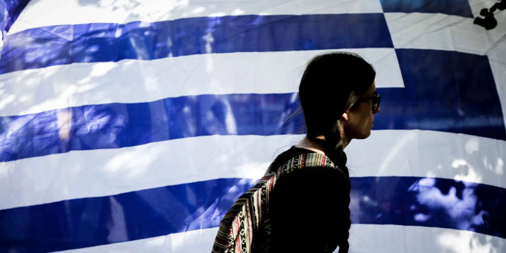 Ετοιμάζει 850.000 ελληνοποιήσεις μεταναστών η κυβέρνηση